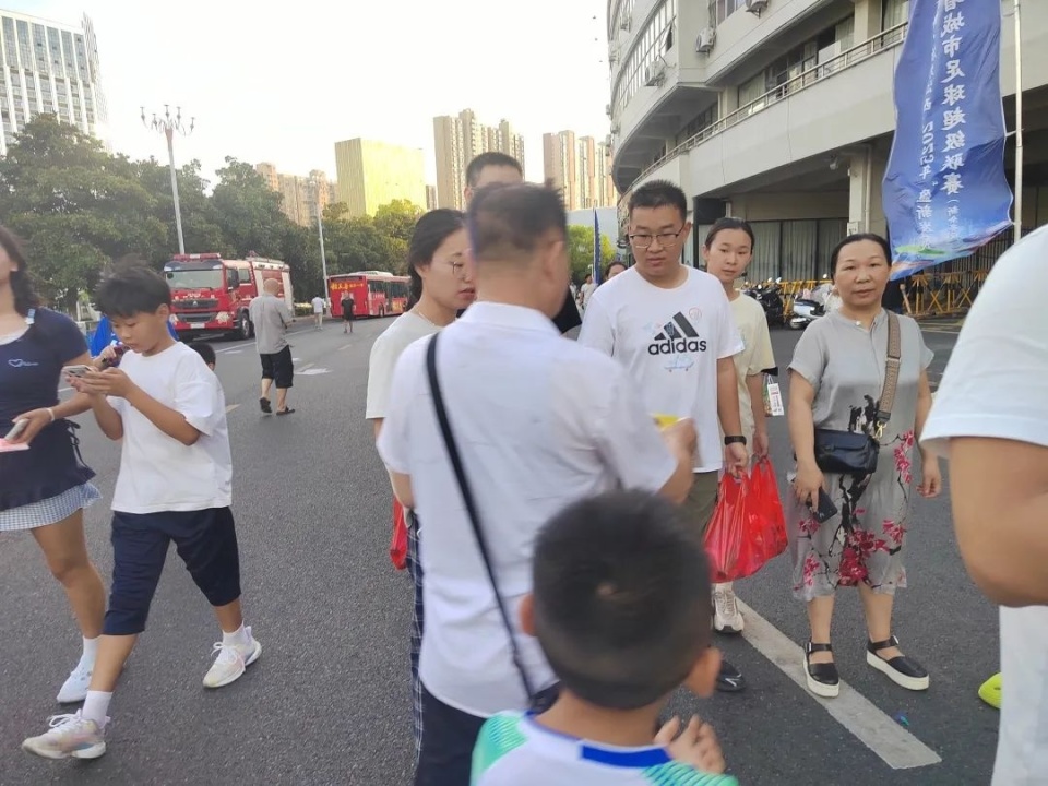 lrdrk, 粹的足球魅, 助你洞察先