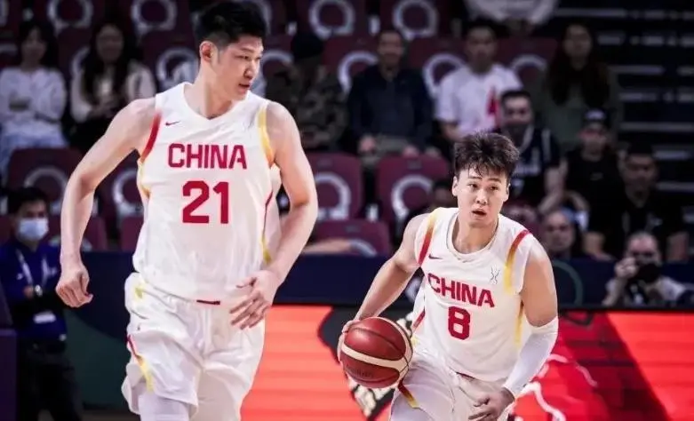 余嘉豪打首, 王俊杰