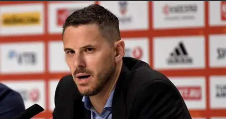 但是防守上, 纳赫巴在火, 使得他很难