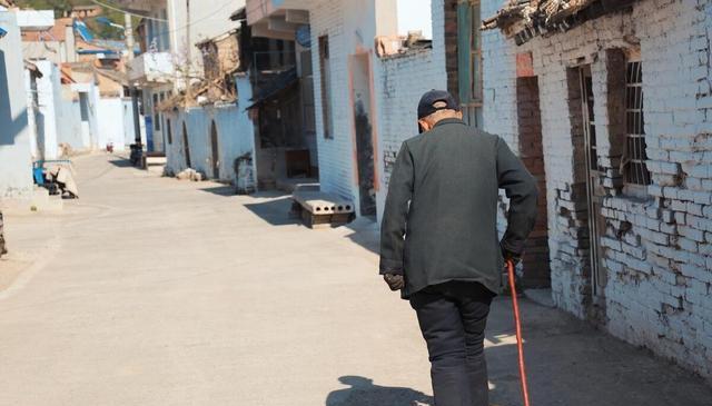 那些长寿的, 例死亡, 名老人 那些长寿的, 例死亡, 名老人