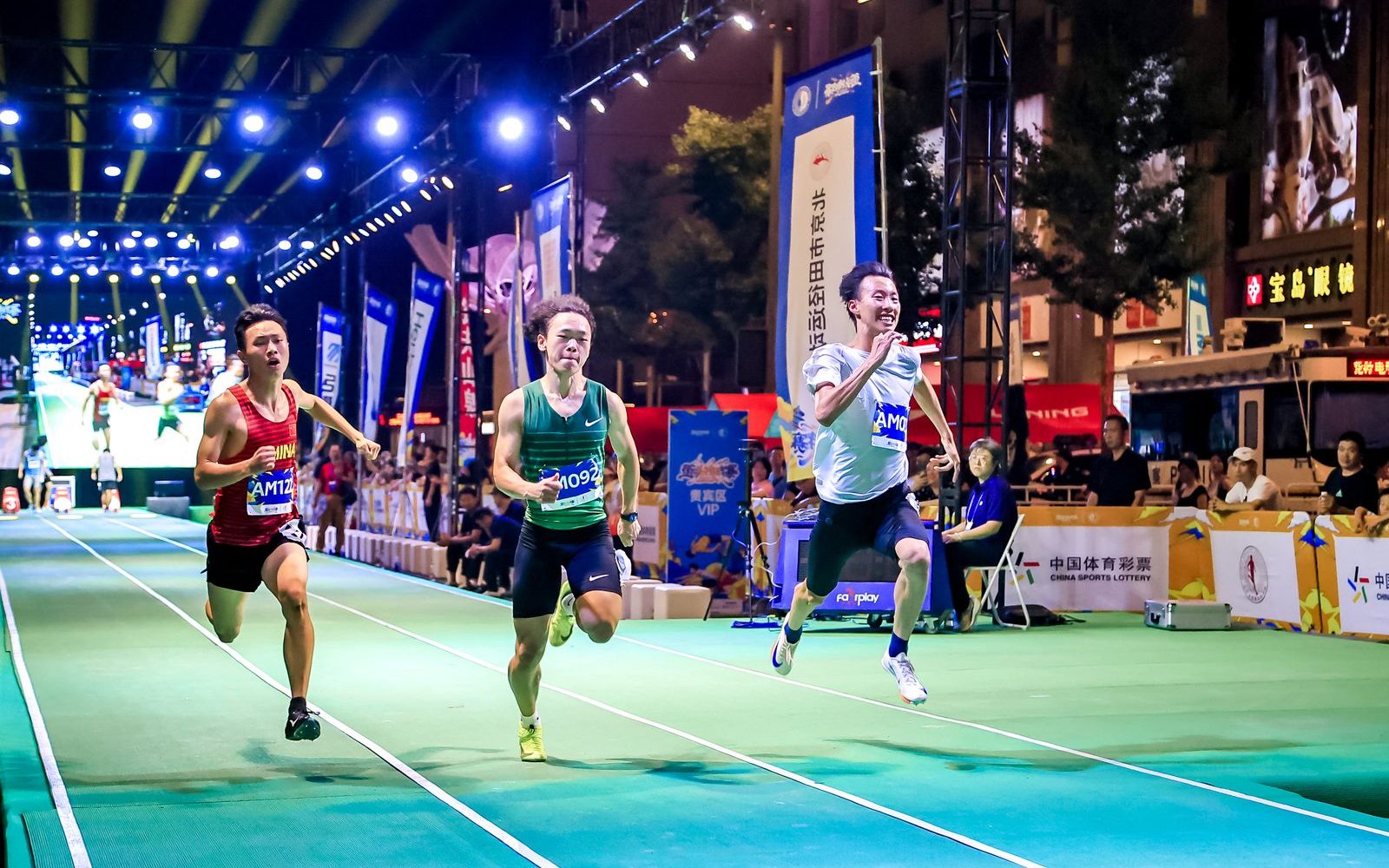 响力与商业, src