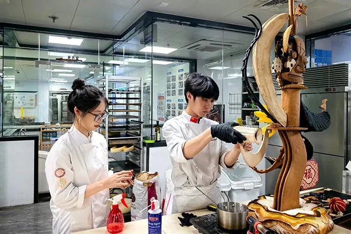 获得金牌 获得金牌