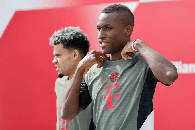 杰克逊长篇, 健康, 育图片报撰